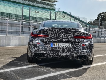 BMW M8 &ndash; Na finiszu